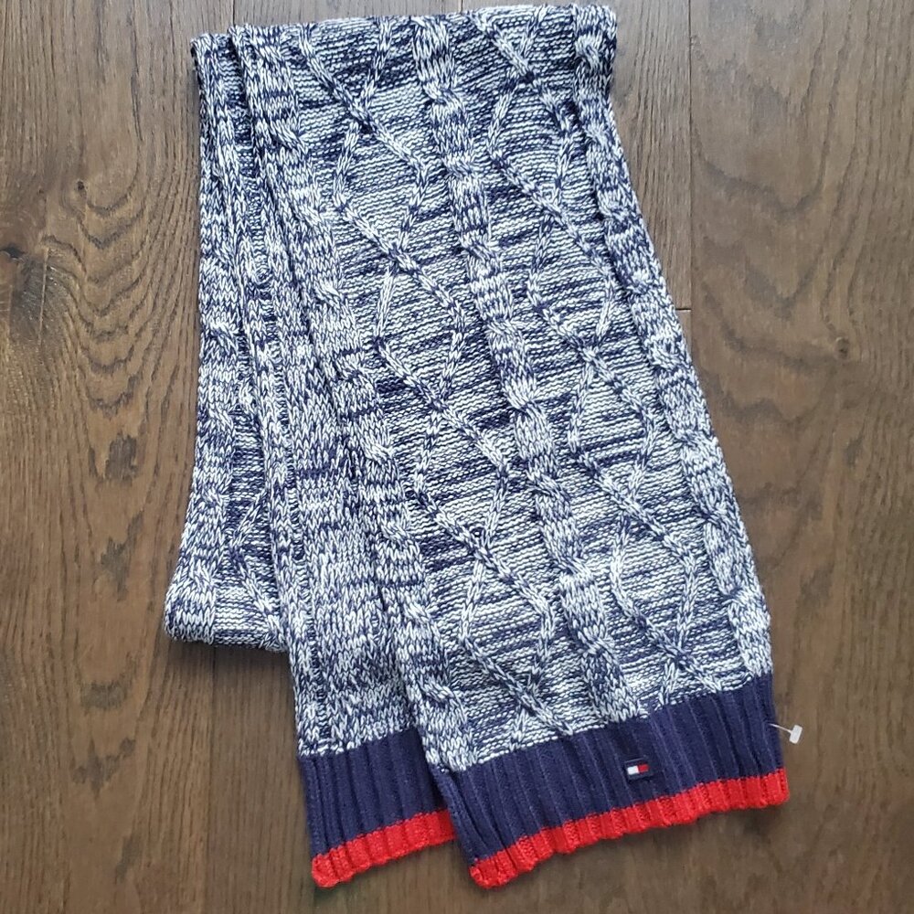 TOMMY HILFIGER Cable Knit Scarf Heathered Navy Blue & White Logo Red Trim